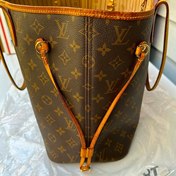 LOUIS VUITTON Neverful MM 🔥🔥 - Picture 13 of 16